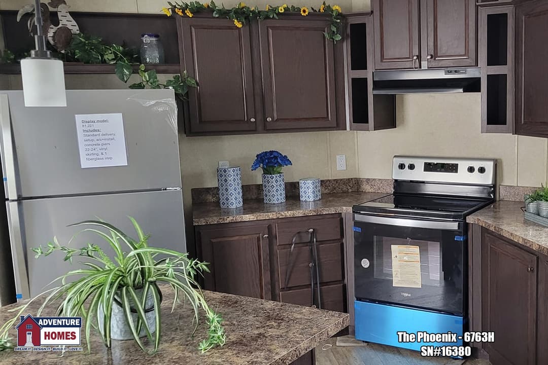 Phoenix | 6763h kitchen home features