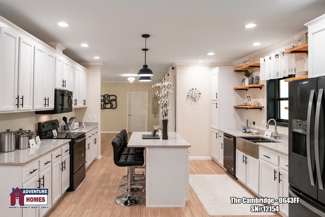 Cambridge | 0643ff kitchen home features