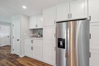 Catalina kitchen home features