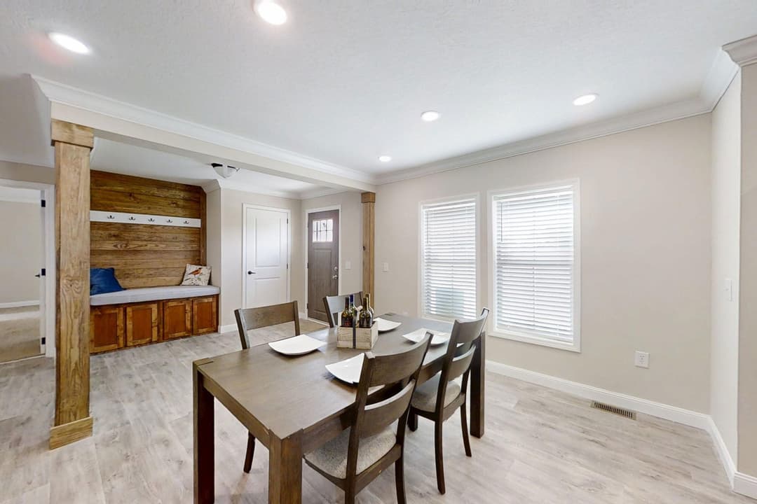 Pri3270-2014 interior home features