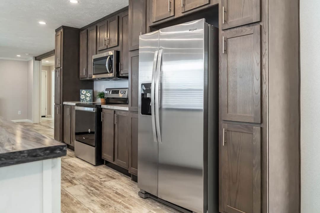 Nova kitchen home features