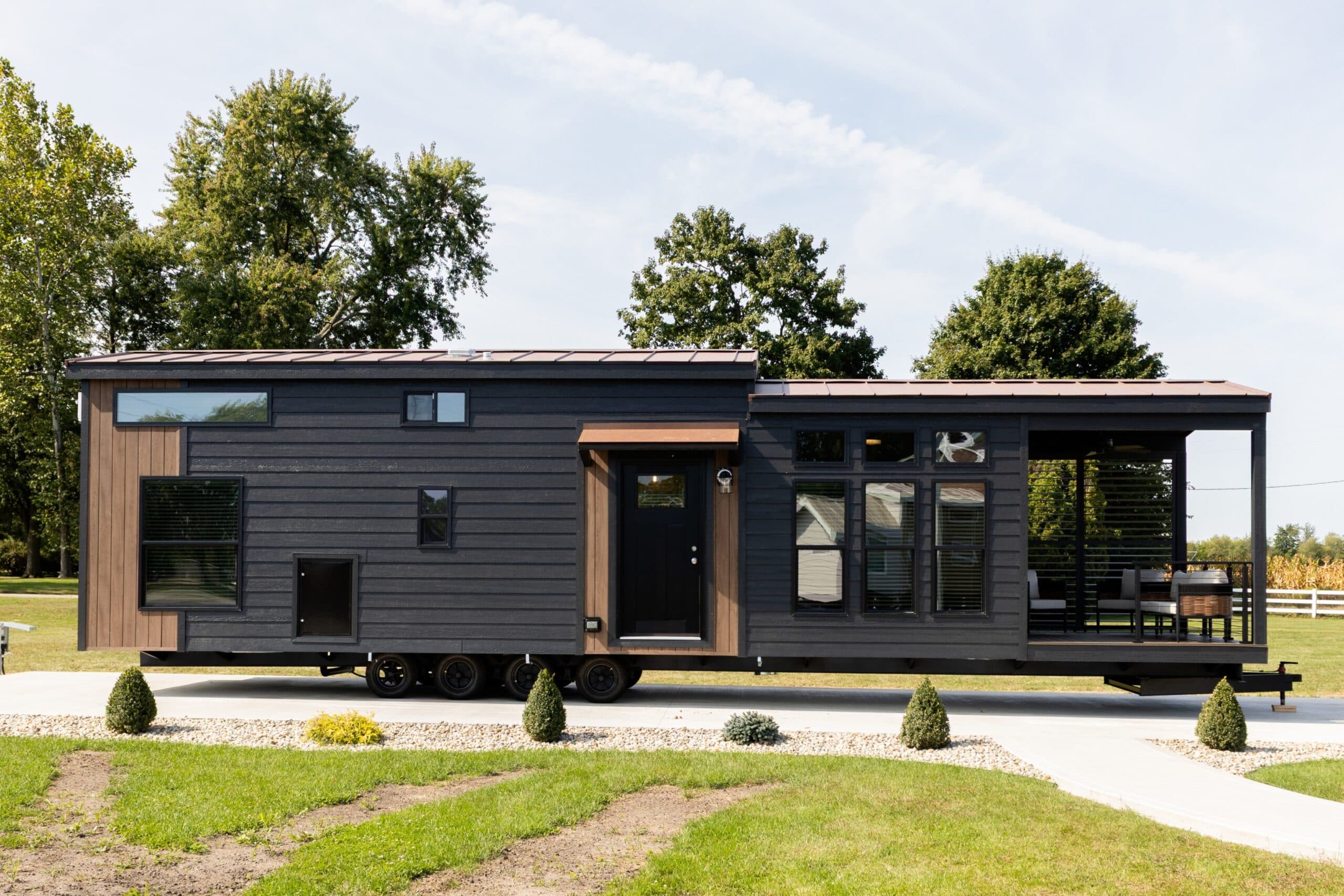 Eldorado 9051 elevation and exterior home features