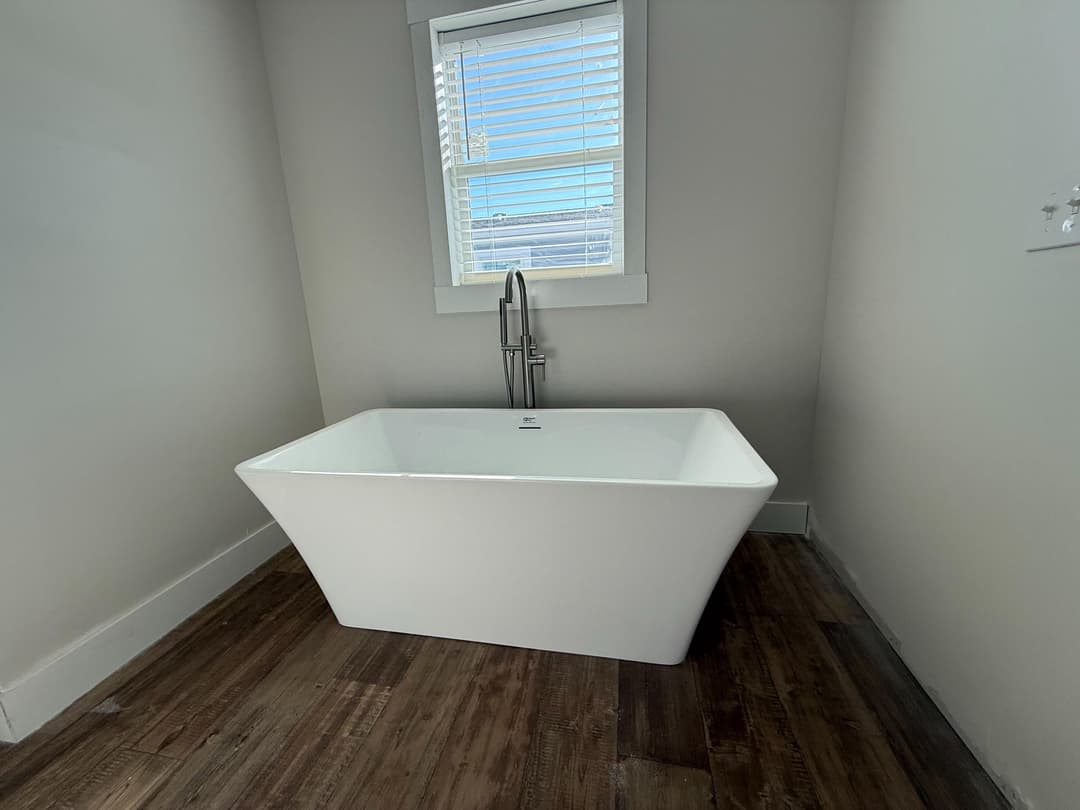 The kc bathroom home features