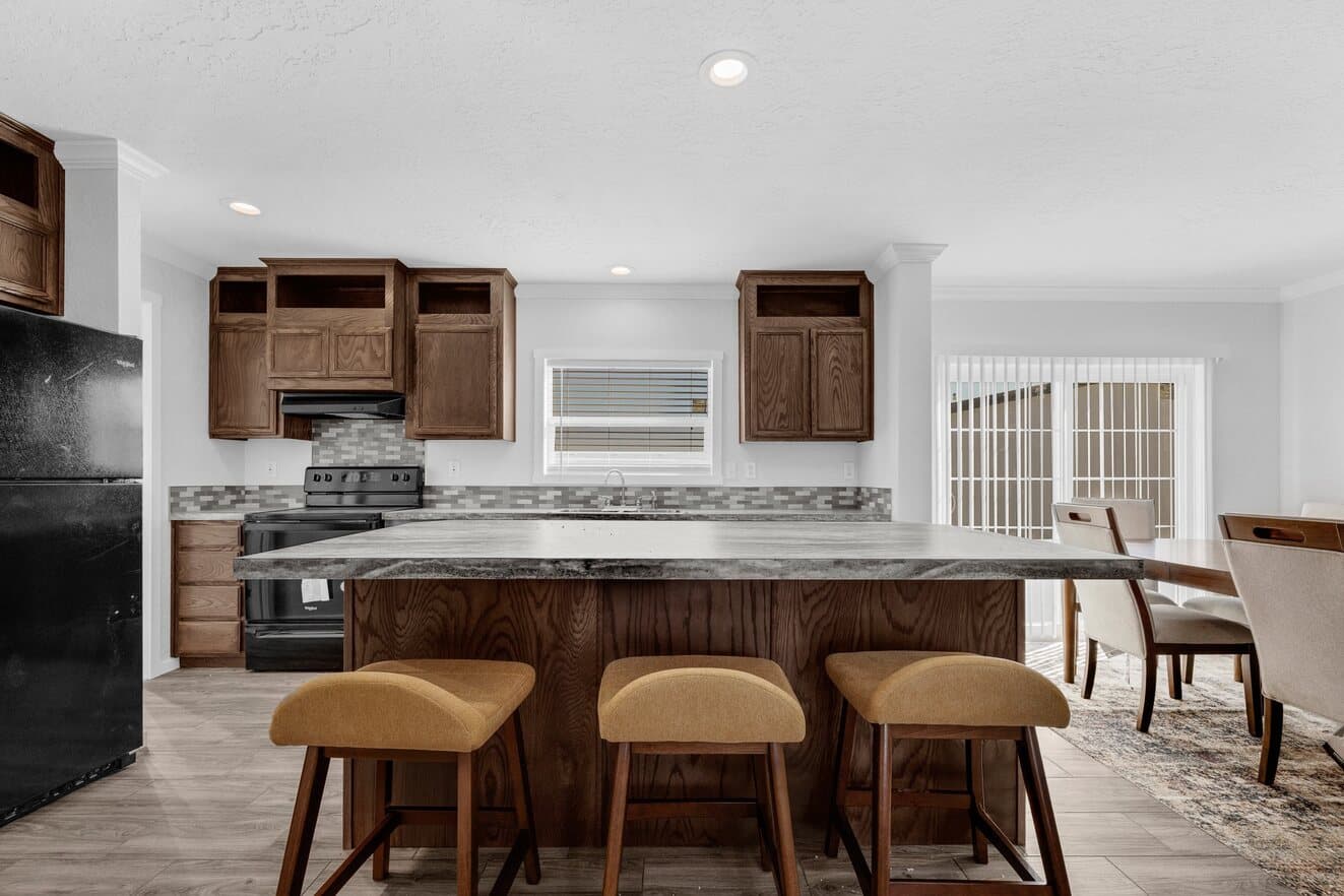 Topaz 28764a kitchen home features