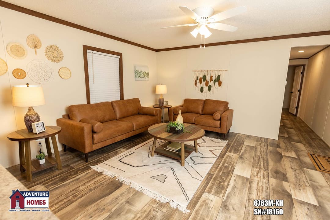 6763m-kh interior home features