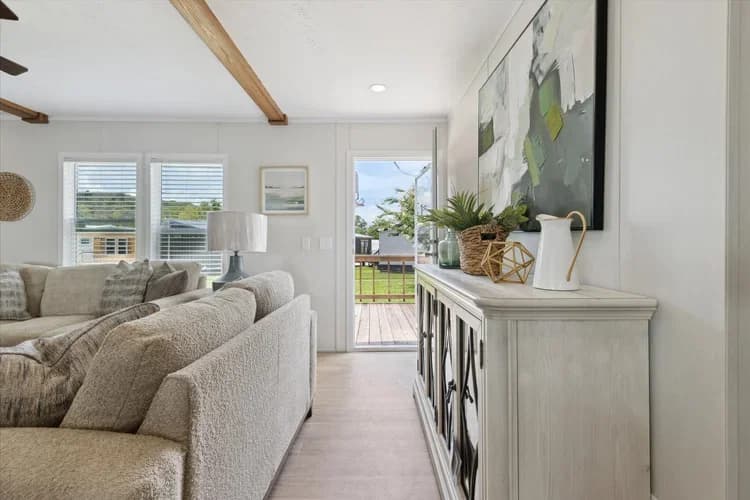 Fremont interior home features