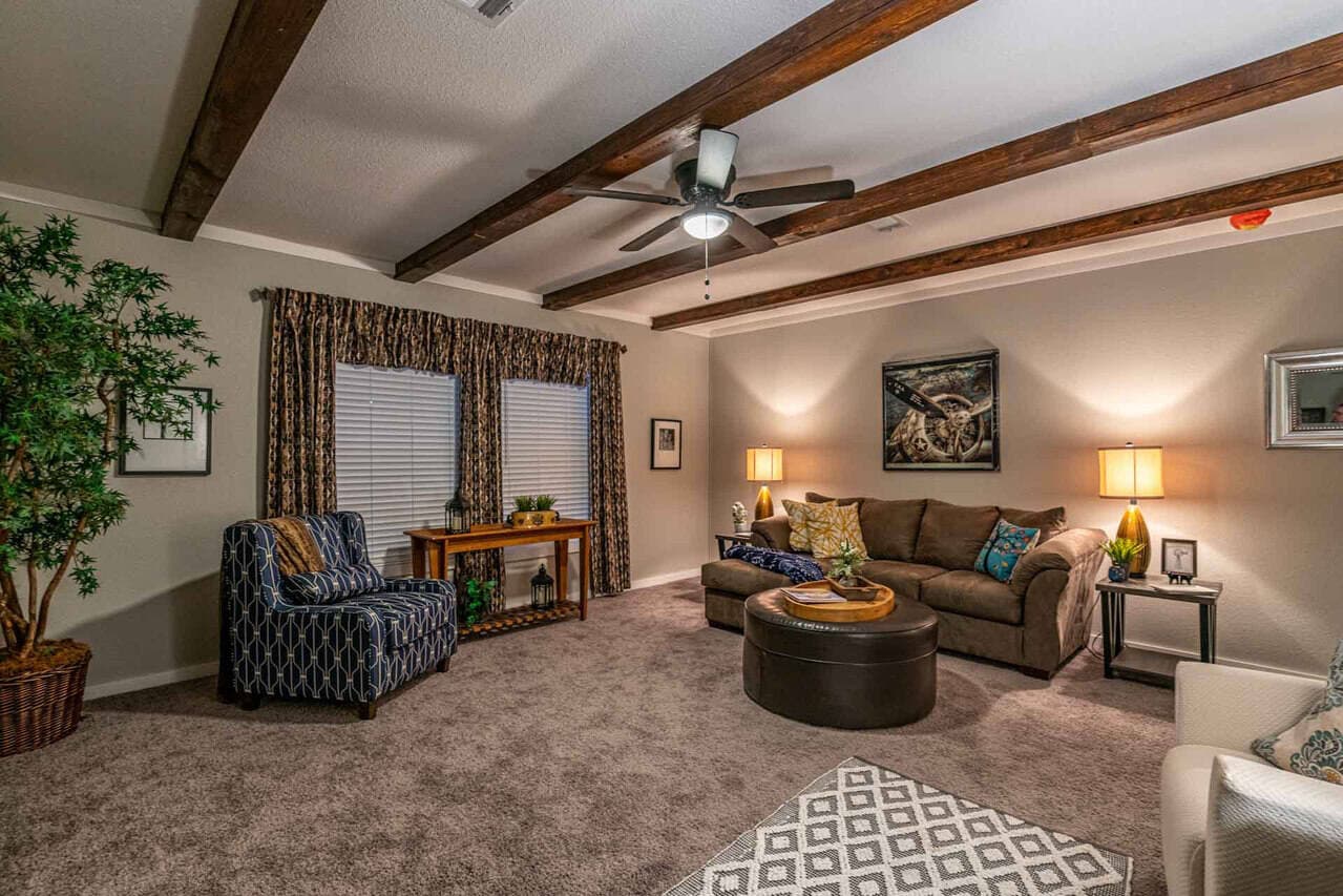 Magnum 30764m interior home features