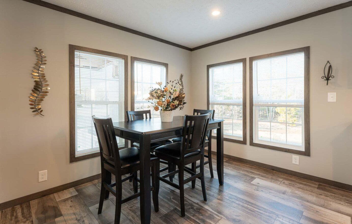 Pegasus 32583h interior home features