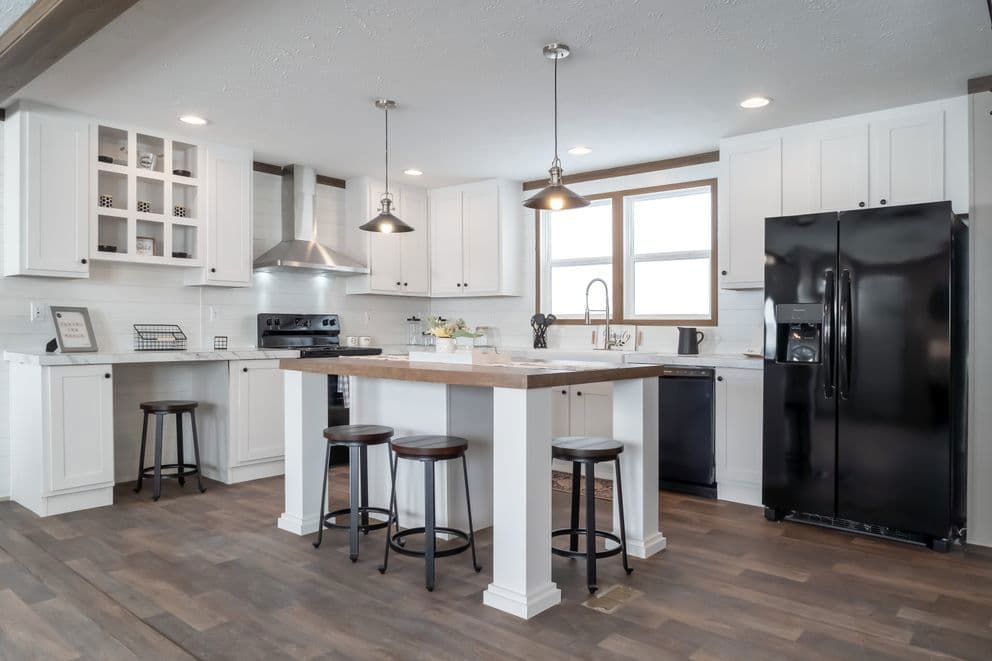 The farmhouse breeze 72 kitchen home features