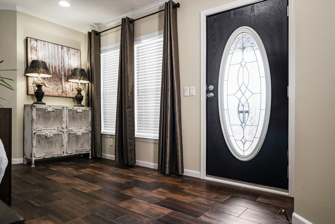 Kb-3244 interior home features