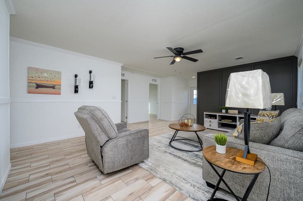 Tortuga interior home features