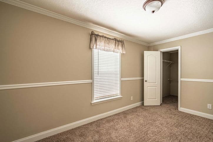 Boho 32764n bedroom home features