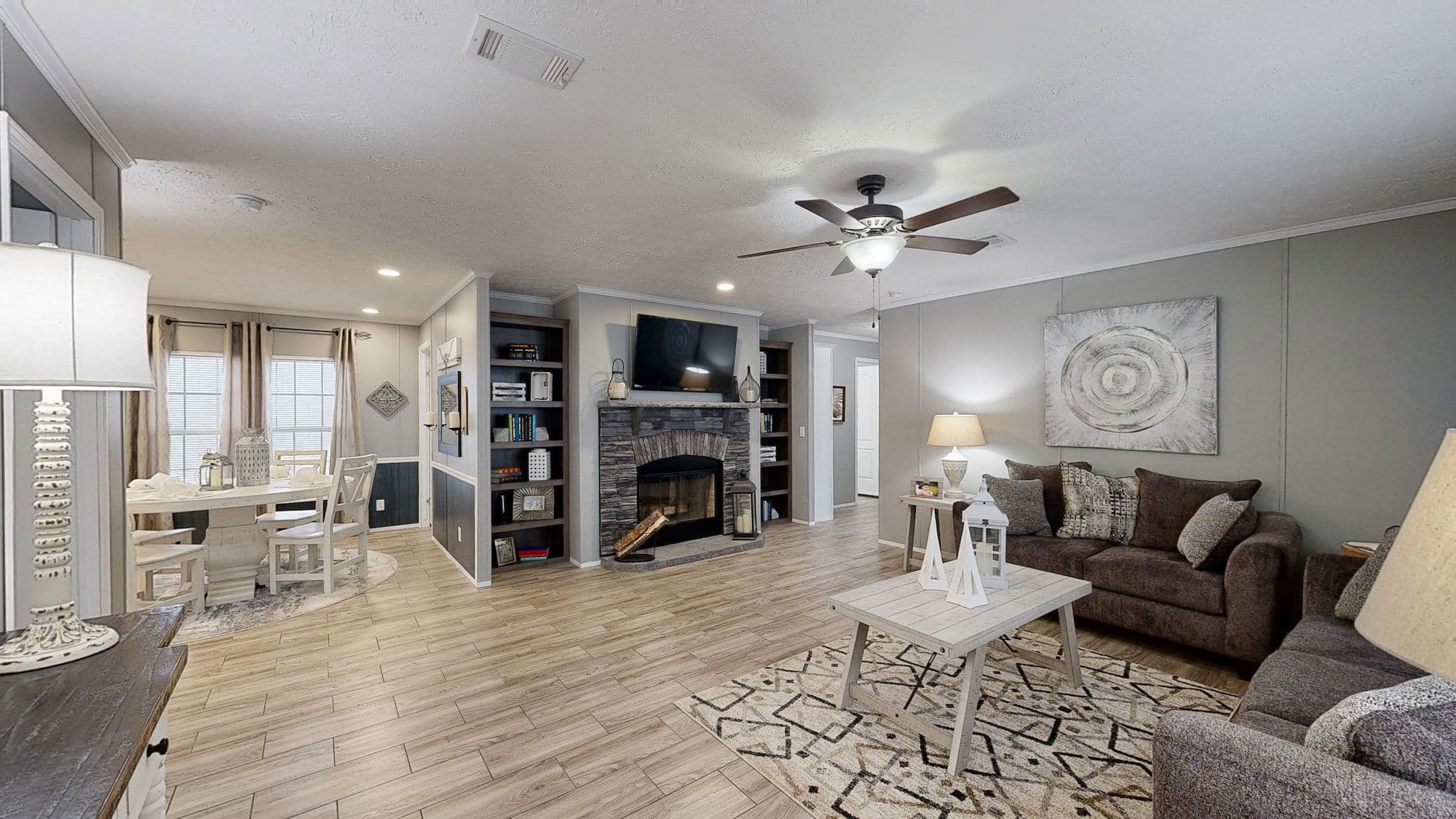 Md-50 interior home features