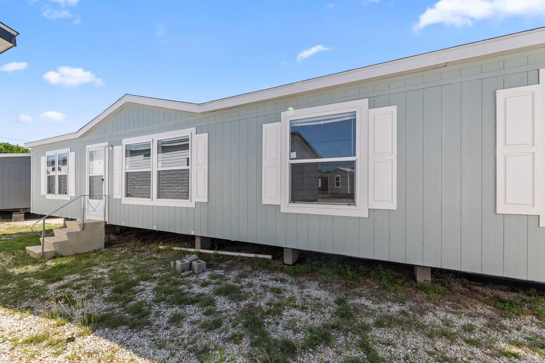 Valu premier 32563g exterior and elevation home features