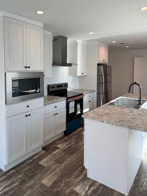 Manley hero and kitchen home features