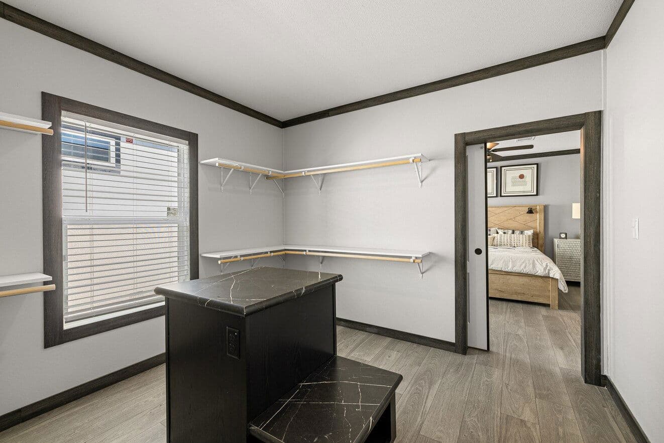 Pecan valley  30603p interior home features