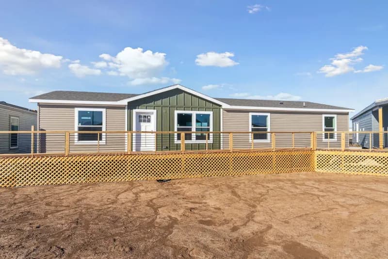 Prairie dune 8808 hero, elevation, and exterior home features