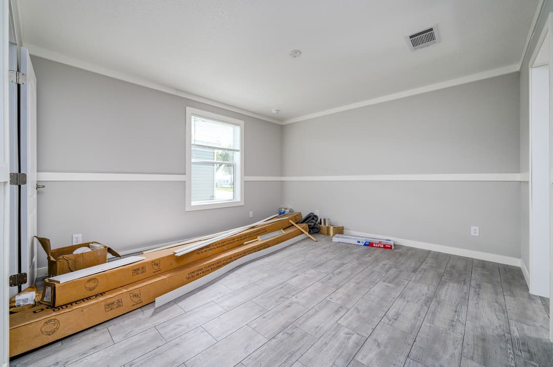 Marco 54 bedroom home features