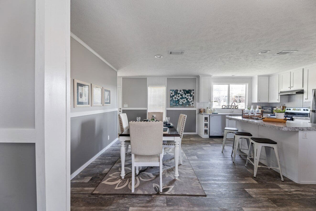 Valu premier 32483g interior home features