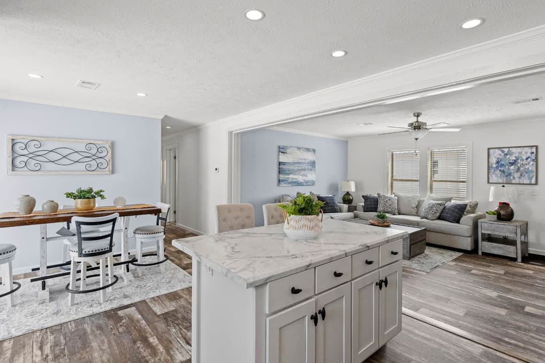 Mchann interior home features