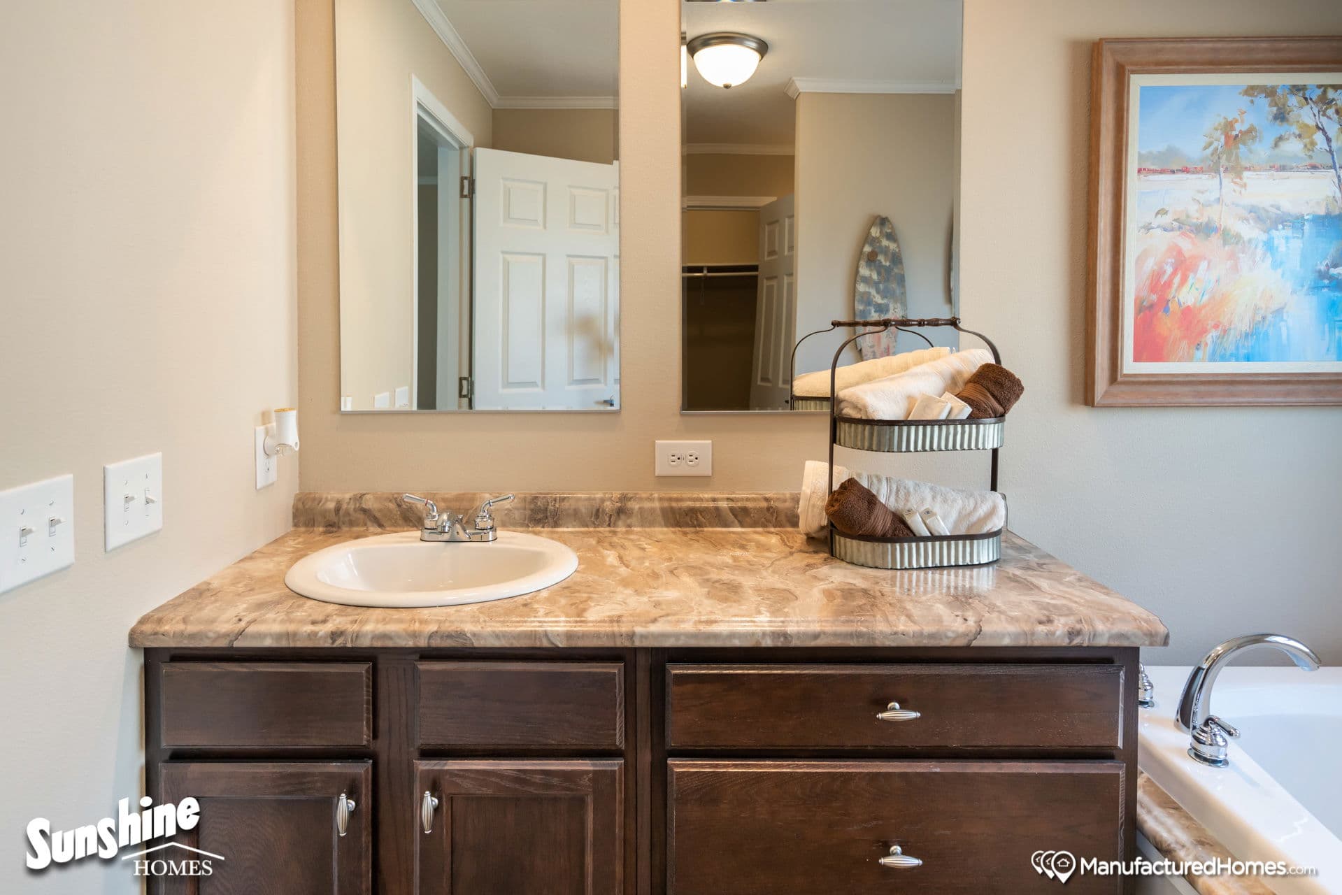 Pri1680-1001 bathroom home features