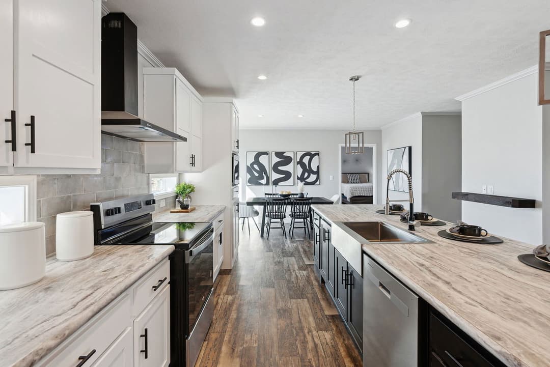 Grand canyon kitchen home features