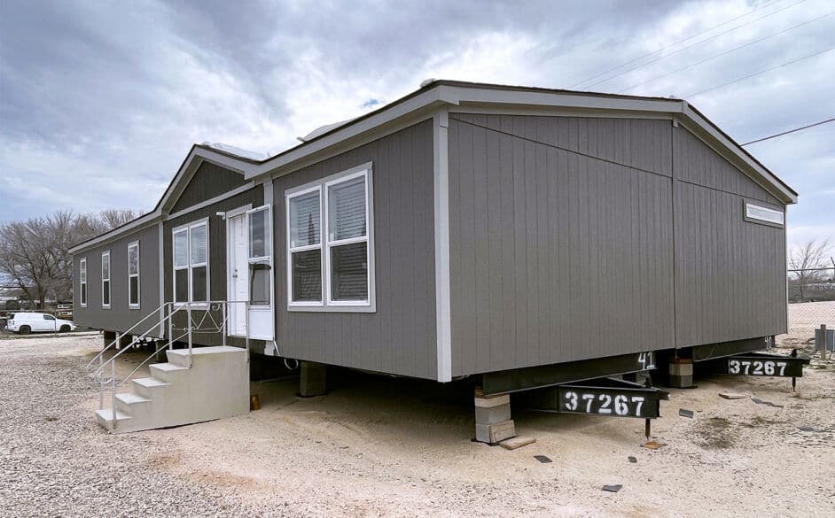 Frontier lodge t68s elevation and exterior home features