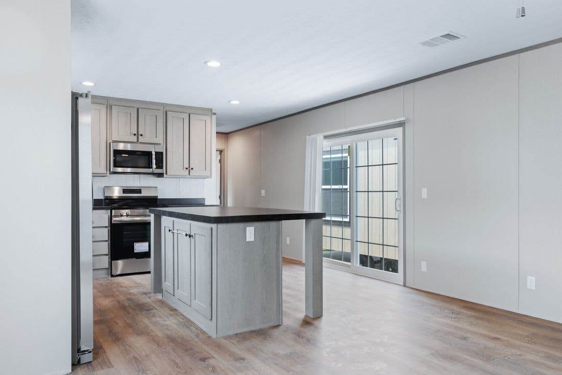 Resolution 16763h kitchen home features