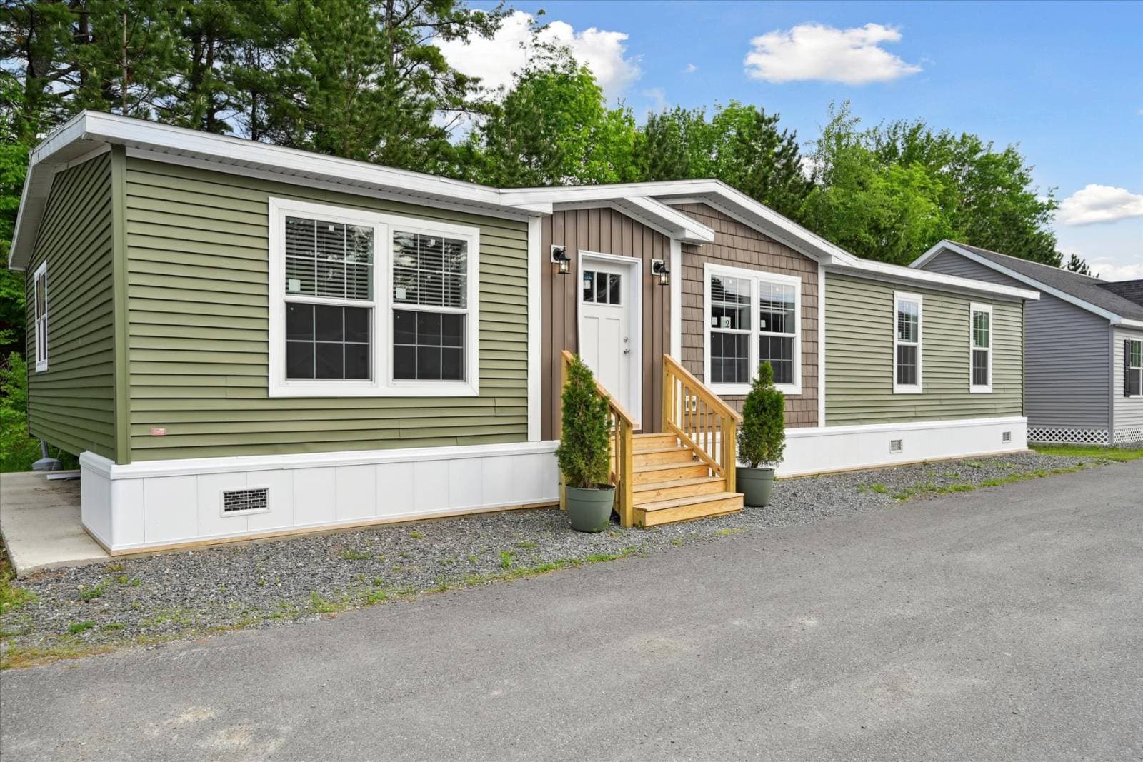 Elevate 56 elevation and exterior home features