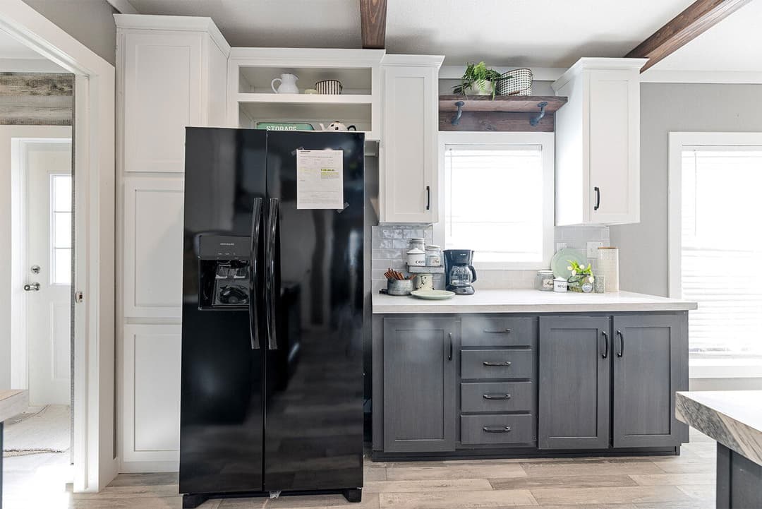 Sheridan 30483s kitchen home features