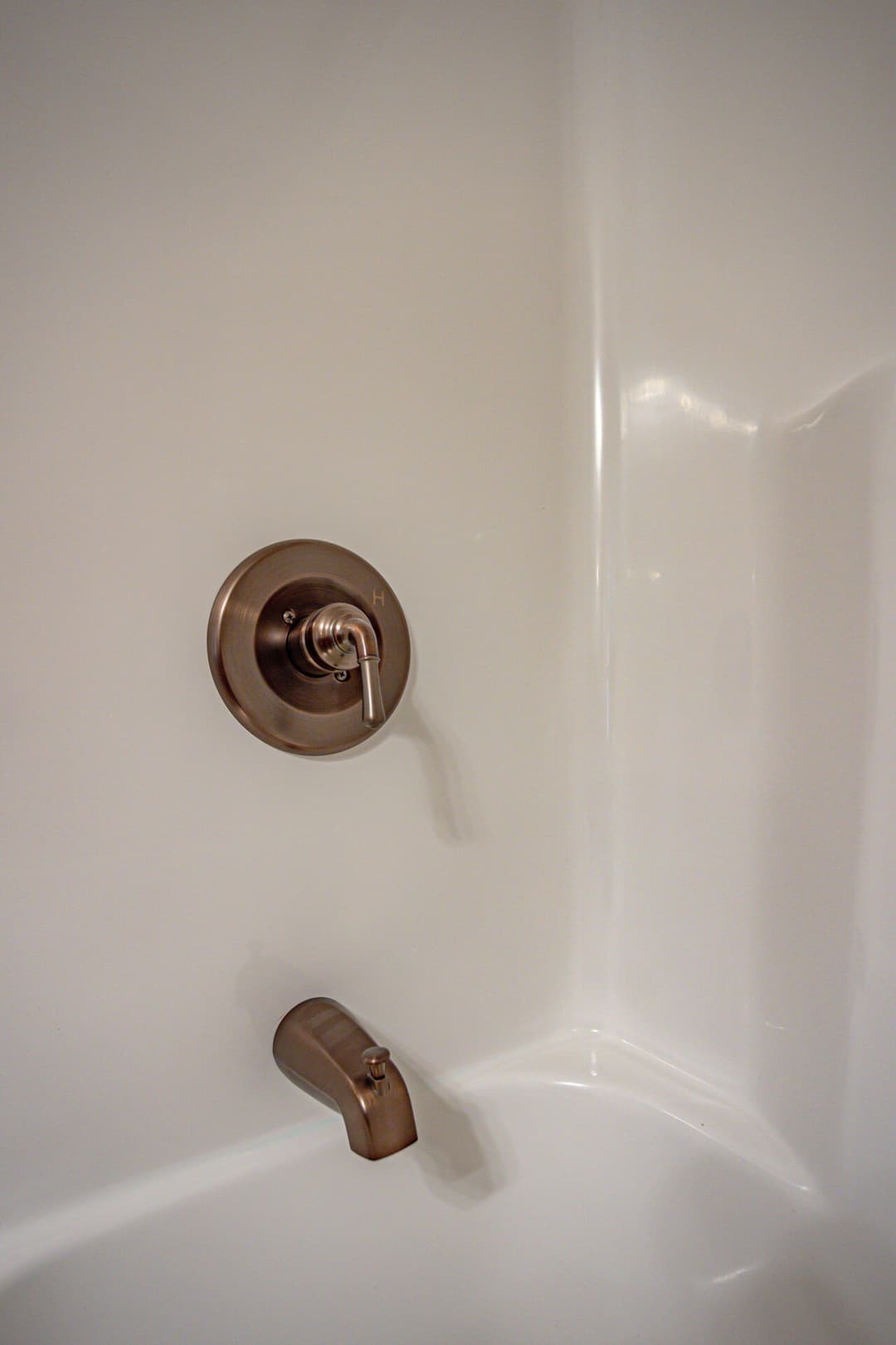 Doublewide s-28×56-32flp bathroom home features