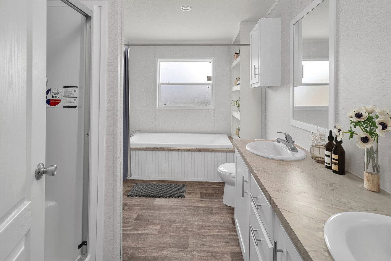 Valu maxx 28563m interior and bathroom home features