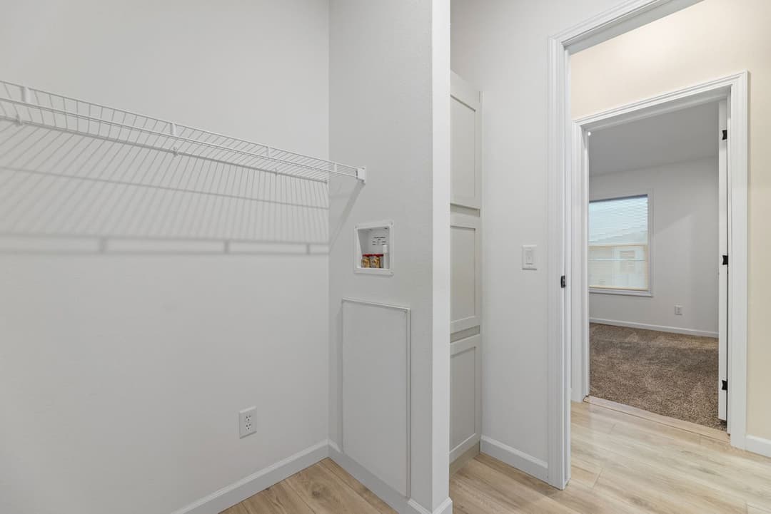 The timberlake with porch 193002 interior home features