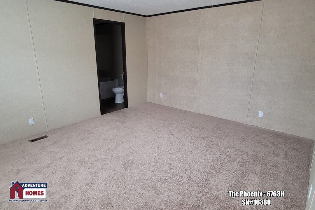 Phoenix | 6763h bedroom home features