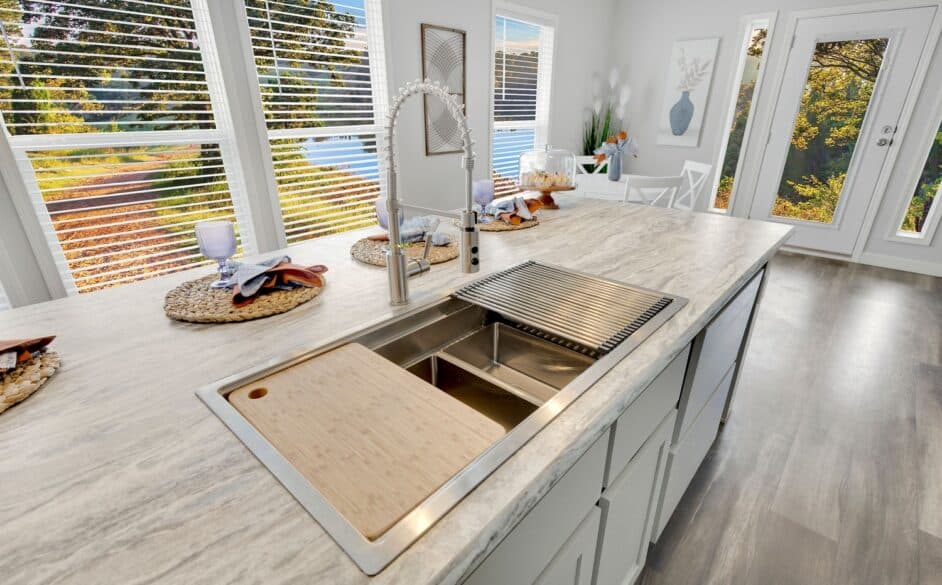 Haven 6368 kitchen home features