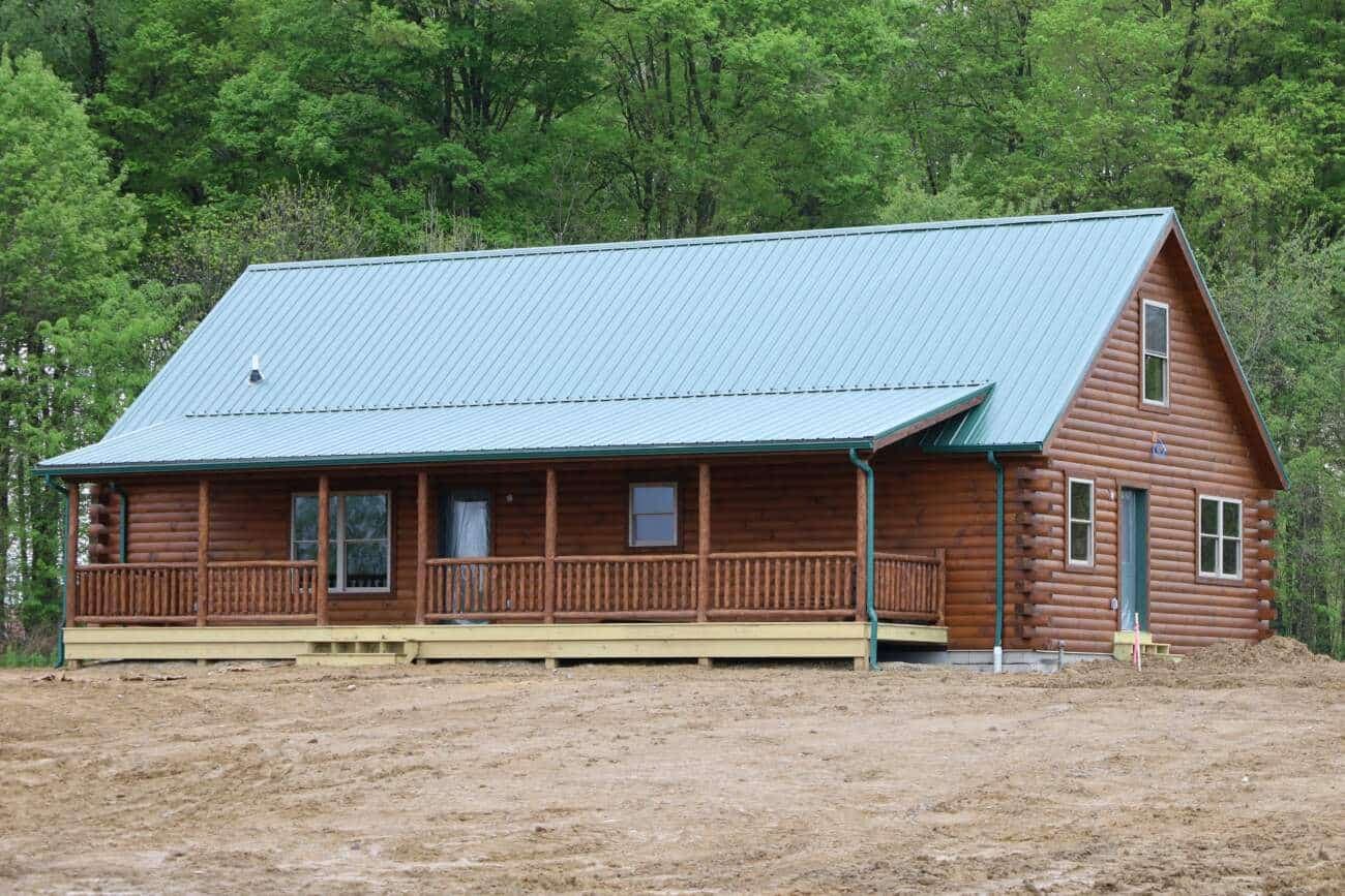 Timberline 2844 exterior home features