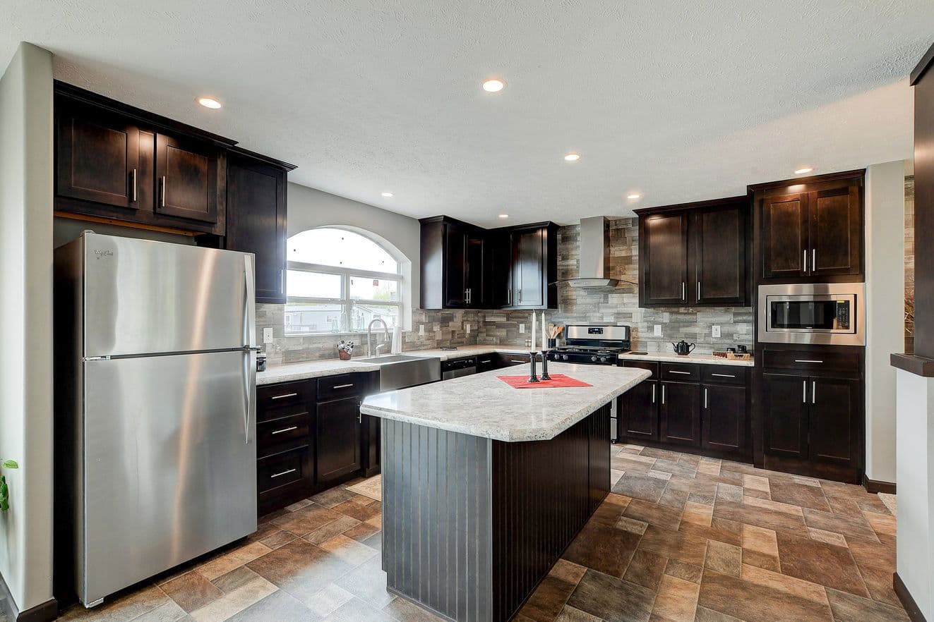 The millennium park 185004 kitchen home features