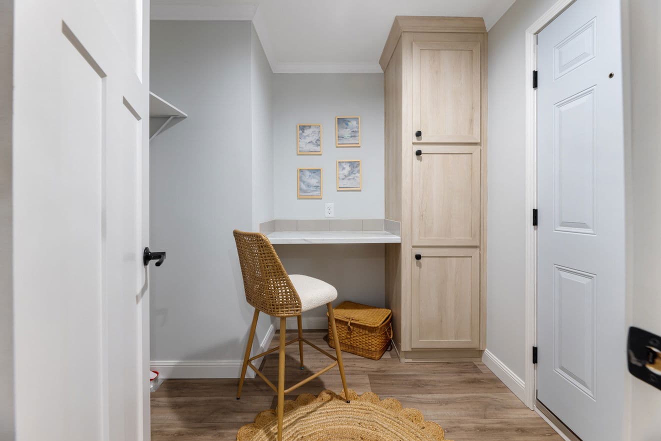 Pegasus 28483h interior home features