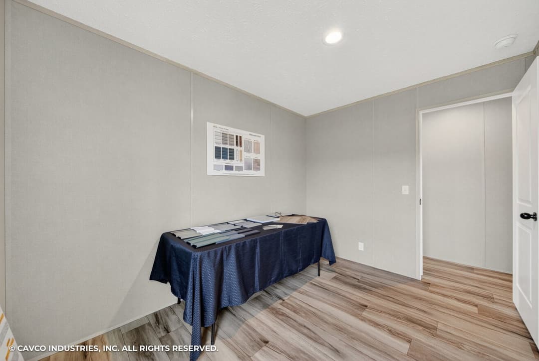 Exclamation 16763i interior home features