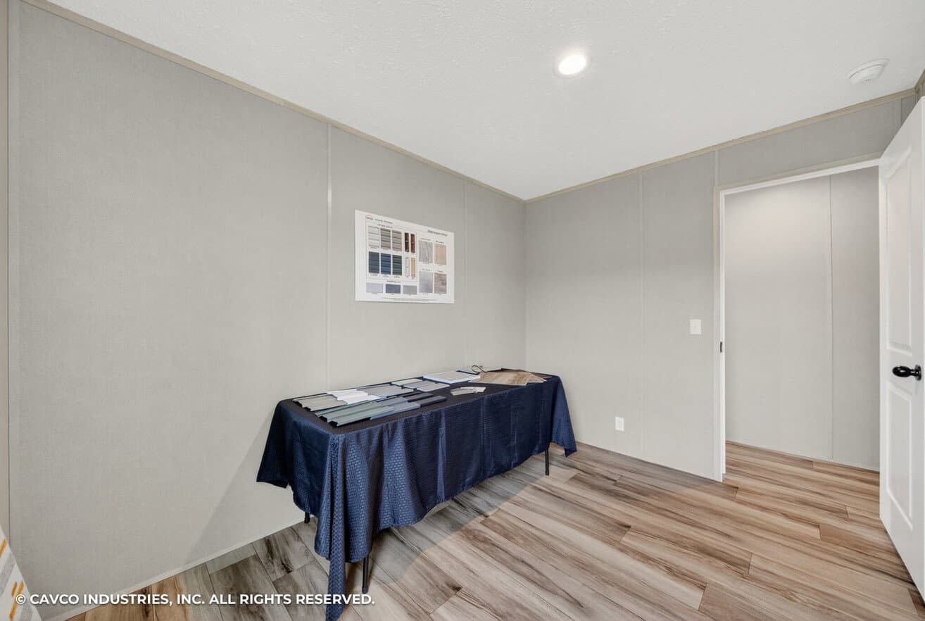 Exclamation 16763i interior home features