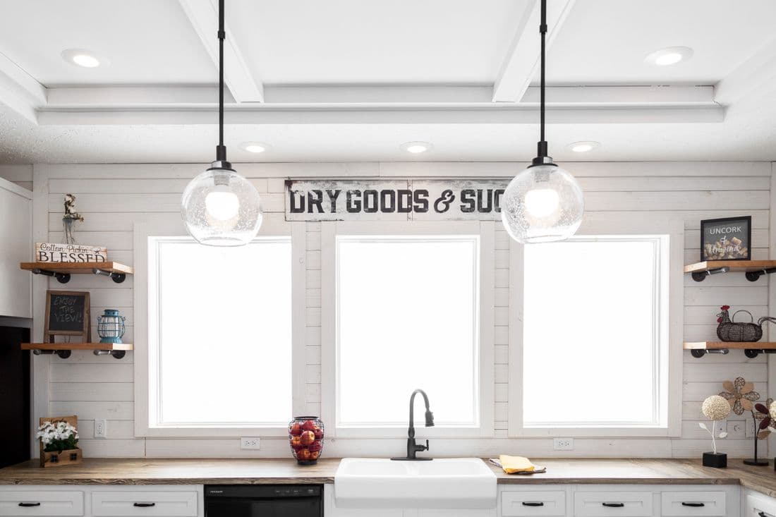 1442 carolina southern comfort kitchen home features