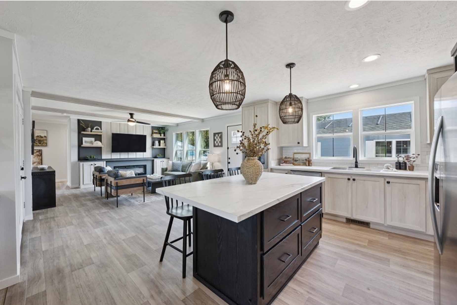 Axis 32563n kitchen home features