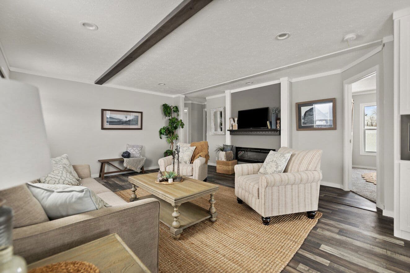 Bella 28483h interior home features