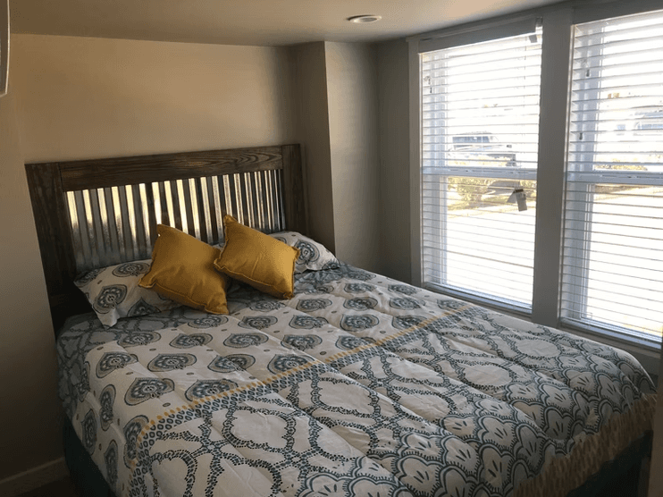 Travis bedroom home features
