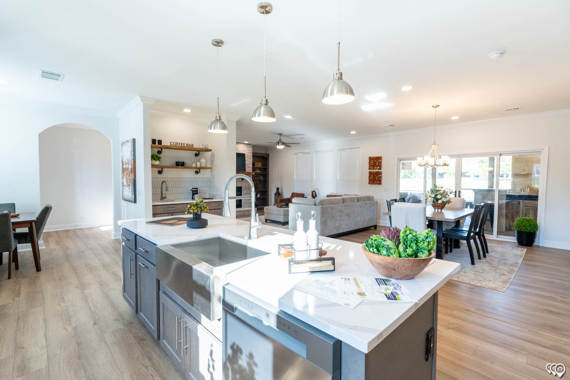 The lost creek kitchen home features