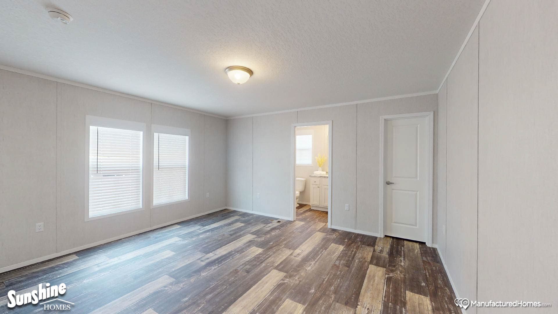 Arc1680-7003 bedroom home features