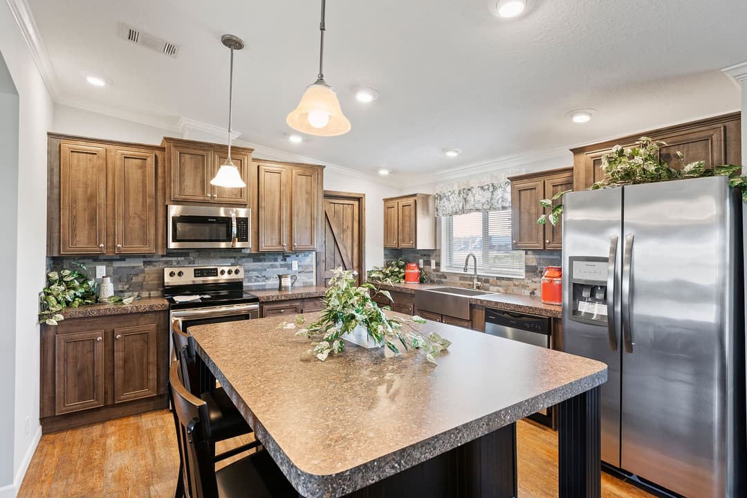 Taylor 2856 kitchen home features