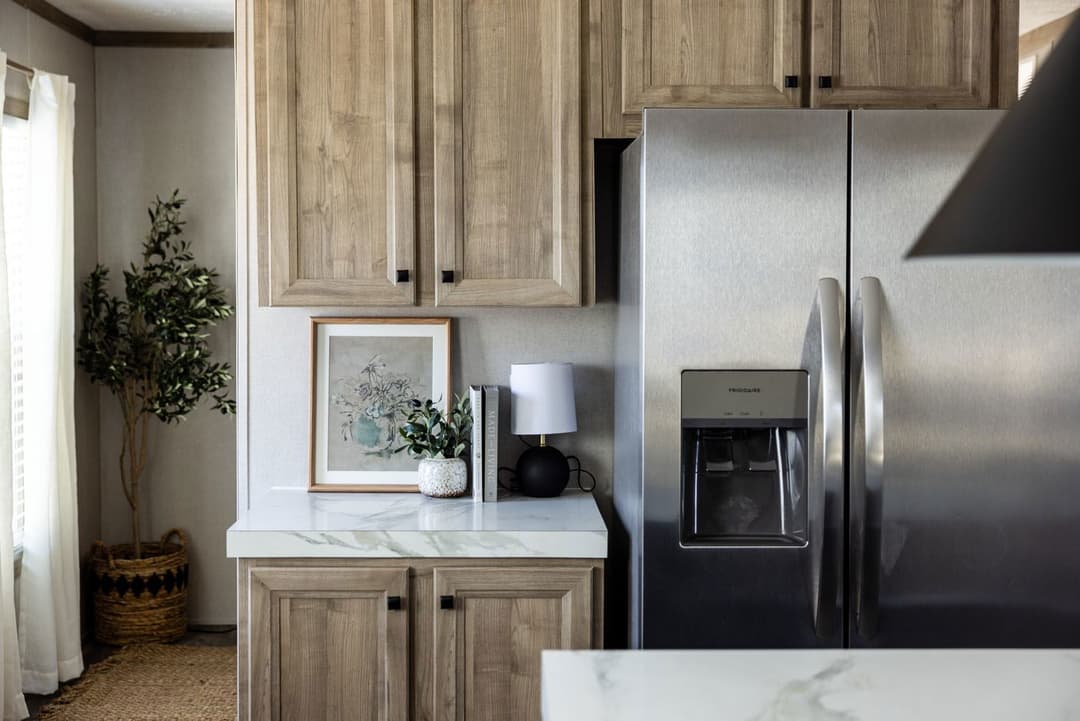 Sterling anniversary kitchen home features