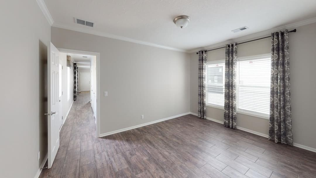 Thompson bedroom home features