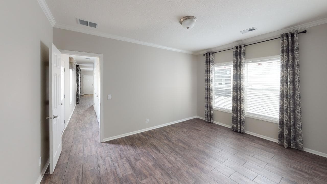 Thompson bedroom home features